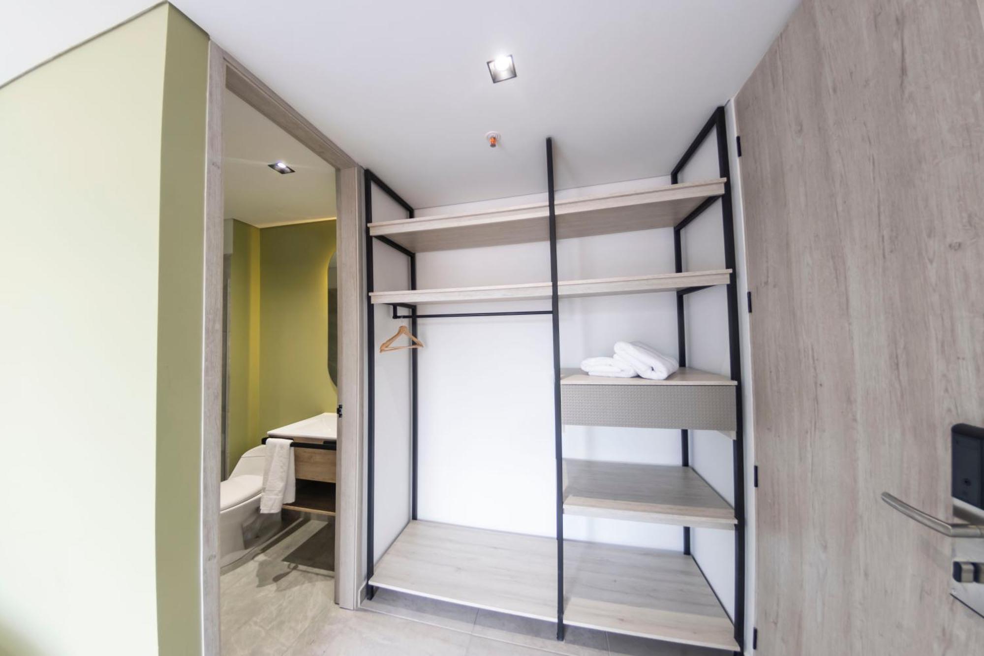 Sonata 44 Hotel Laureles Меделин Екстериор снимка