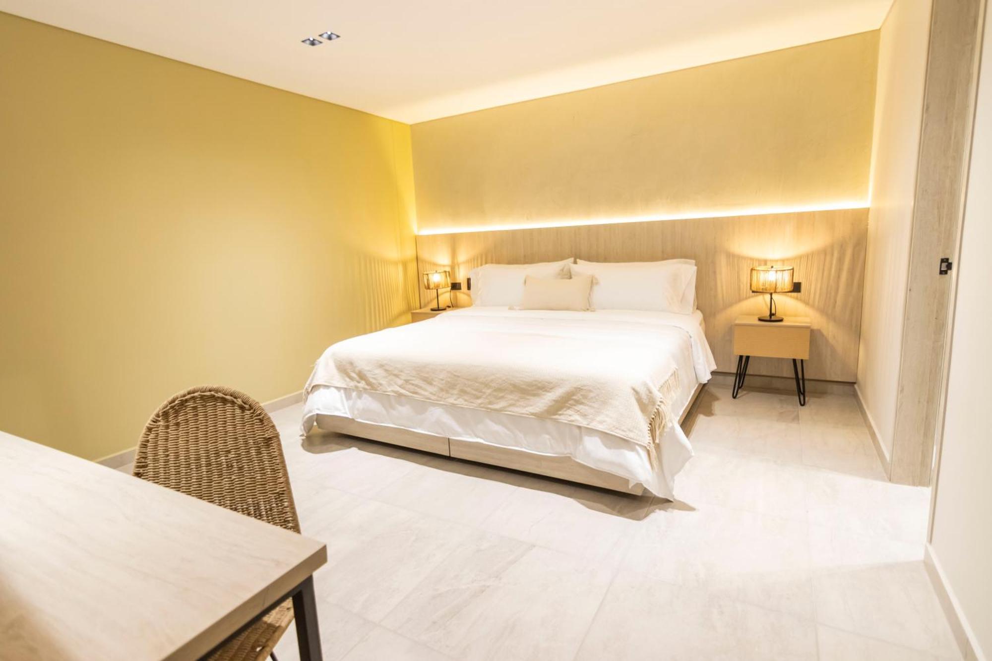 Sonata 44 Hotel Laureles Меделин Екстериор снимка