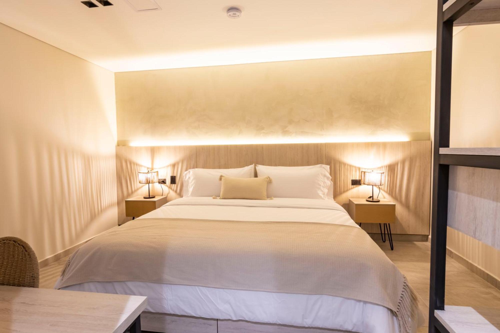 Sonata 44 Hotel Laureles Меделин Екстериор снимка
